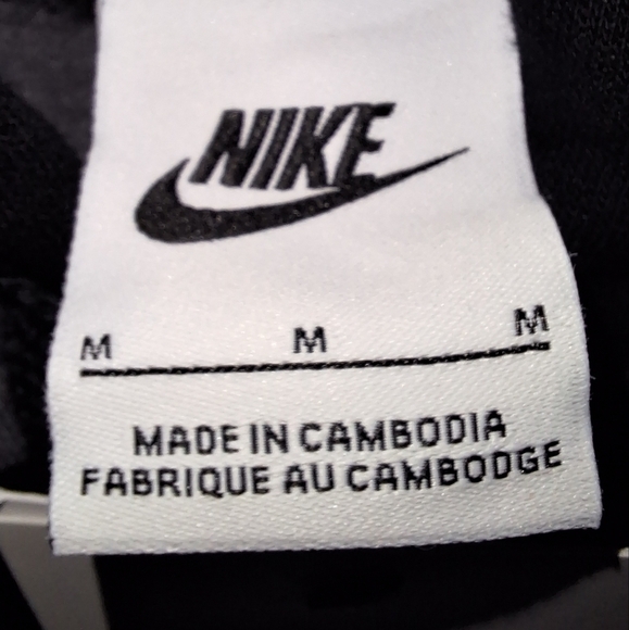 Nike Official MLS Paris St. Germain Men's Black and Gray Checkered Hoodie. NWT - Picture 6 of 13